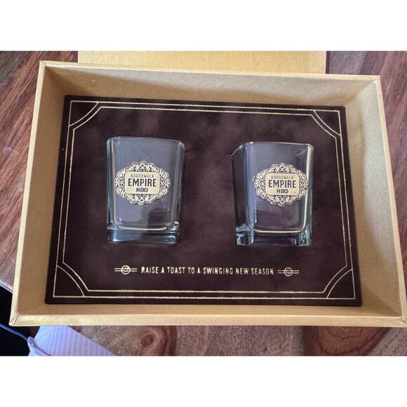 BOARDWALK EMPIRE COLLECTORS EDITION SHOT GLASSES AND DVD - Picture 5 of 13